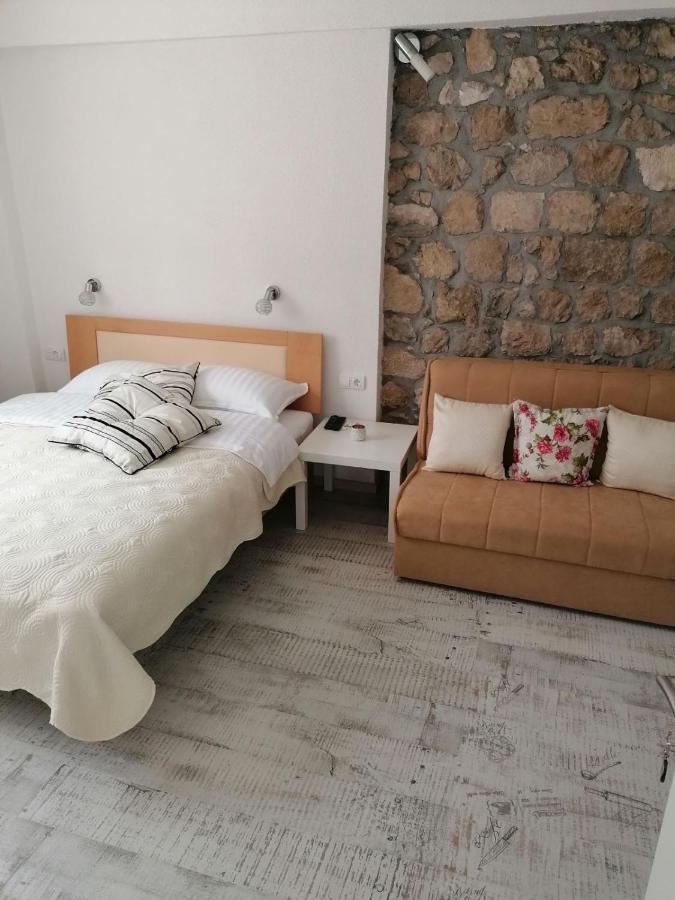 Vila Mira Τρέμπινιε Εξωτερικό φωτογραφία