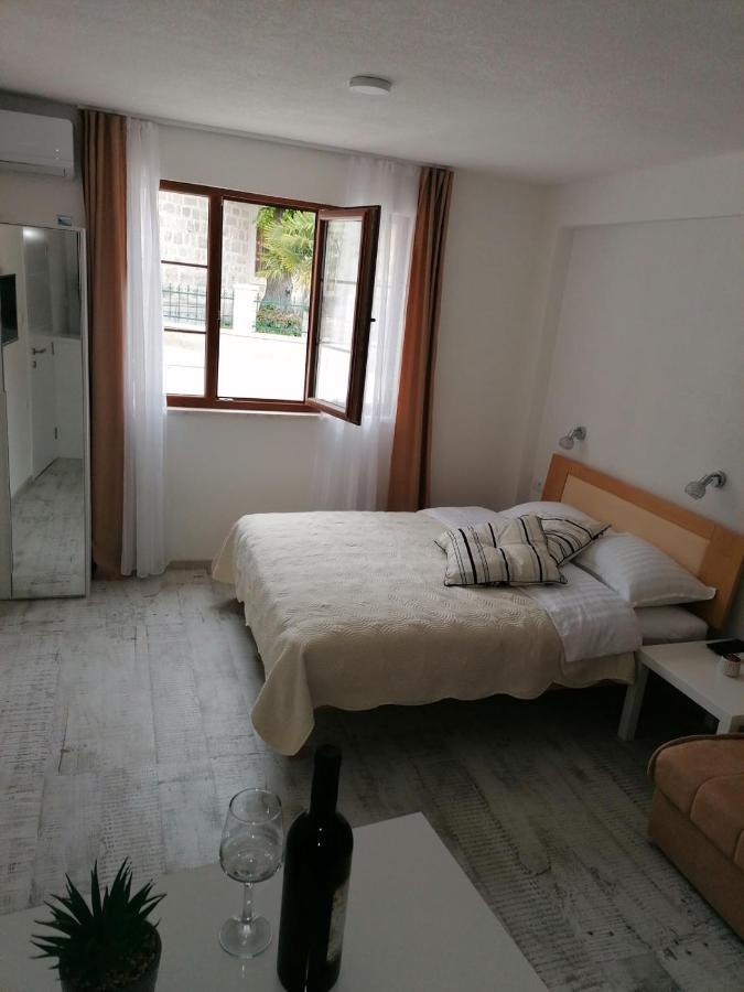 Vila Mira Τρέμπινιε Εξωτερικό φωτογραφία